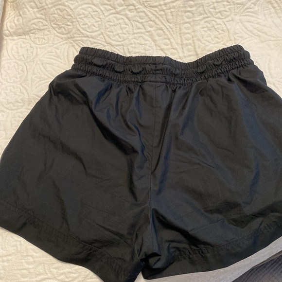 Black Nike Shorts size XS - Picture 2 of 2